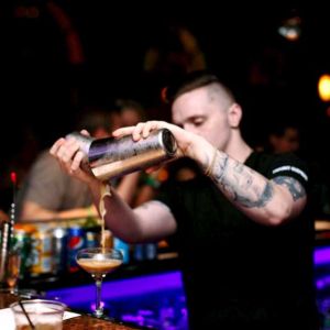 Rock-Room-bartender